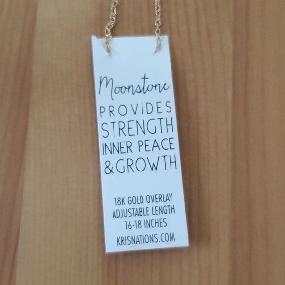 Kris Nation's moon stone necklace - Picture 3 of 3